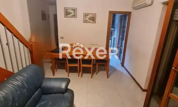 Rexer-Ascoli-Piceno-Appartamento-su-due-livelli-garage-e-fondaco-Altro