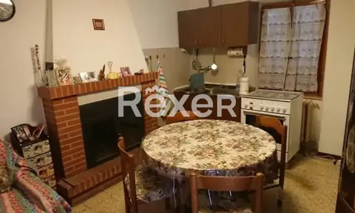 Rexer-Amandola-Terratetto-presso-abbazia-e-lago-di-San-Ruffino-Altro