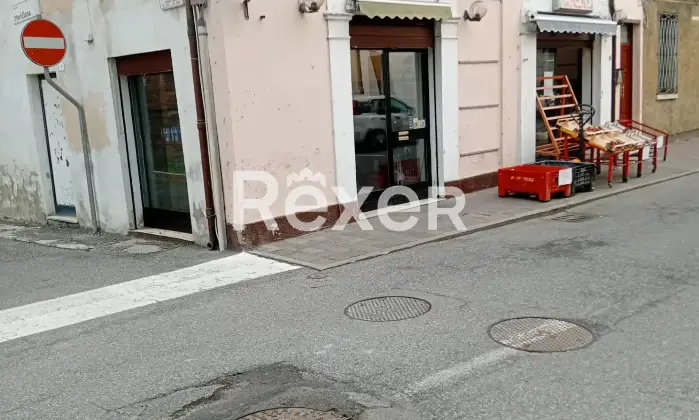 Rexer-Revere-Palazzo-in-vendita-in-Corso-Italia-a-Revere-Borgo-Mantovano-Altro