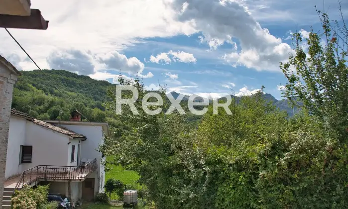 Rexer-Pianelle-Casa-semiindipendente-in-vendita-in-Contrada-Pianelle-a-Sarnano-Altro