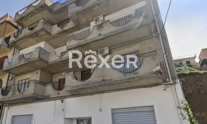 Rexer-Militello-In-Val-di-Catania-Palazzo-edificio-in-Vendita-in-via-Umberto-I-a-Militello-in-Val-di-Catania-Altro