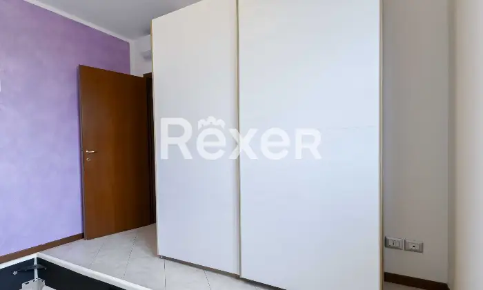 Rexer-Boltiere-Trelocali-moderno-con-box-Altro