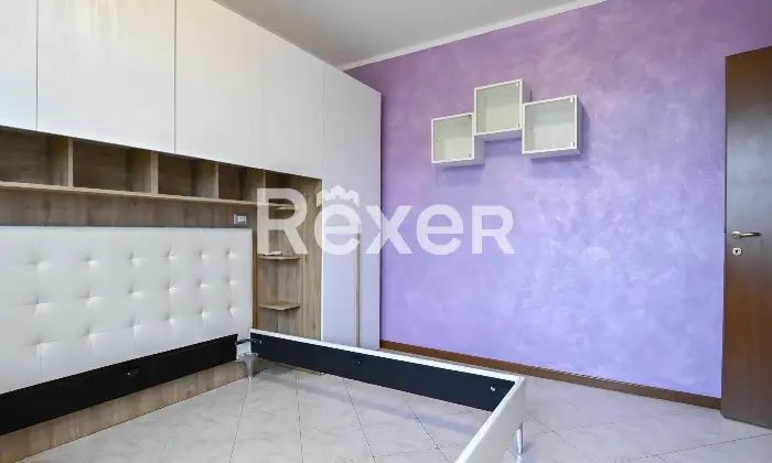 Rexer-Boltiere-Trelocali-moderno-con-box-Altro