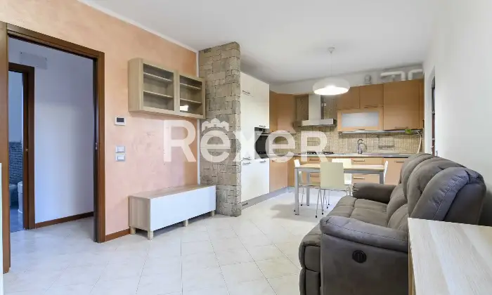 Rexer-Boltiere-Trelocali-moderno-con-box-Altro