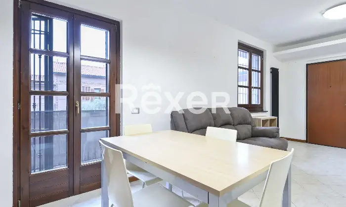 Rexer-Boltiere-Trelocali-moderno-con-box-Altro