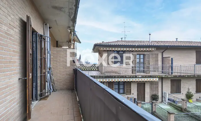 Rexer-Boltiere-Trelocali-moderno-con-box-Altro