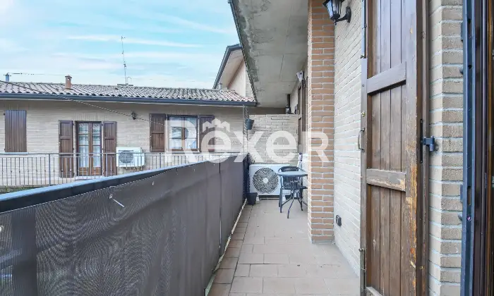 Rexer-Boltiere-Trelocali-moderno-con-box-Altro