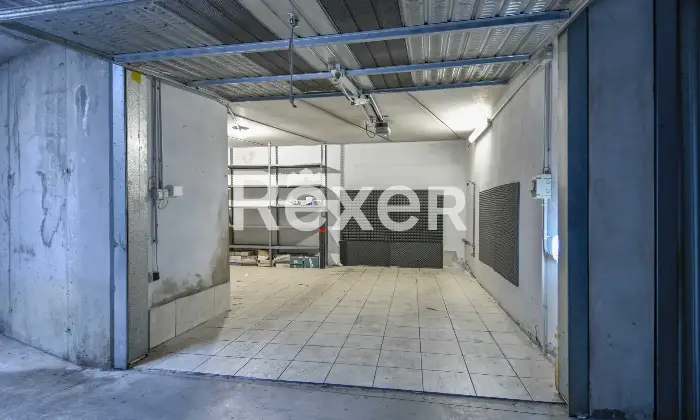 Rexer-Boltiere-Trelocali-moderno-con-box-Altro