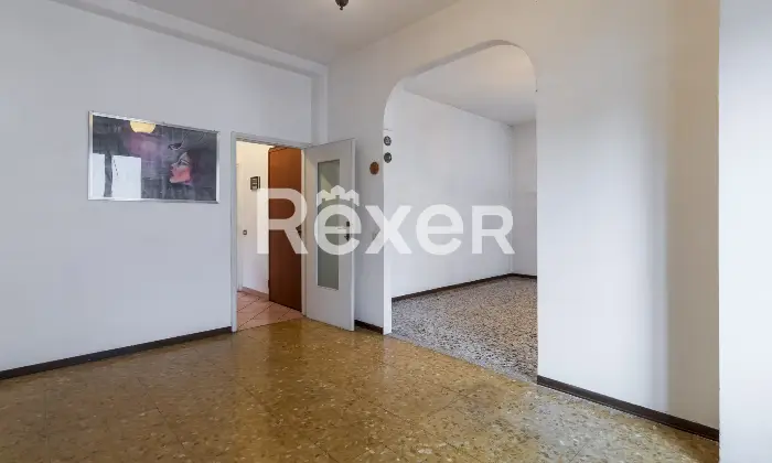 Rexer-Novate-Milanese-Ampio-appartamento-in-casa-bifamiliare-semiindipendente-Camera