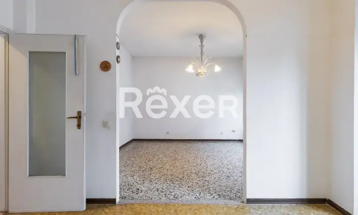Rexer-Novate-Milanese-Ampio-appartamento-in-casa-bifamiliare-semiindipendente-Camera