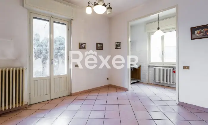 Rexer-Novate-Milanese-Ampio-appartamento-in-casa-bifamiliare-semiindipendente-Salone