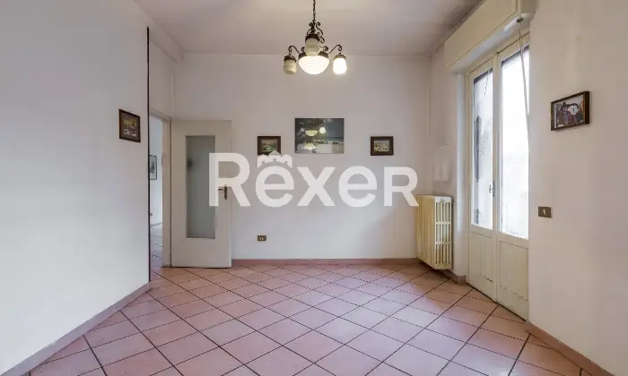 Rexer-Novate-Milanese-Ampio-appartamento-in-casa-bifamiliare-semiindipendente-Salone