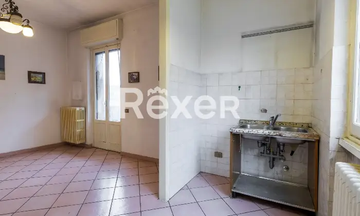 Rexer-Novate-Milanese-Ampio-appartamento-in-casa-bifamiliare-semiindipendente-Cucina
