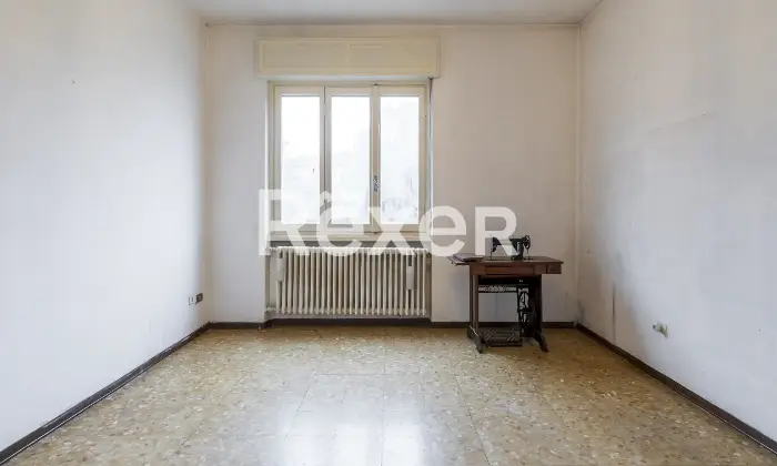 Rexer-Novate-Milanese-Ampio-appartamento-in-casa-bifamiliare-semiindipendente-Camera