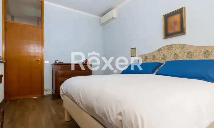 Rexer-Torino-AMPIA-ED-ELEGANTE-CASA-CON-BOX-Camera-da-letto-matrimoniale
