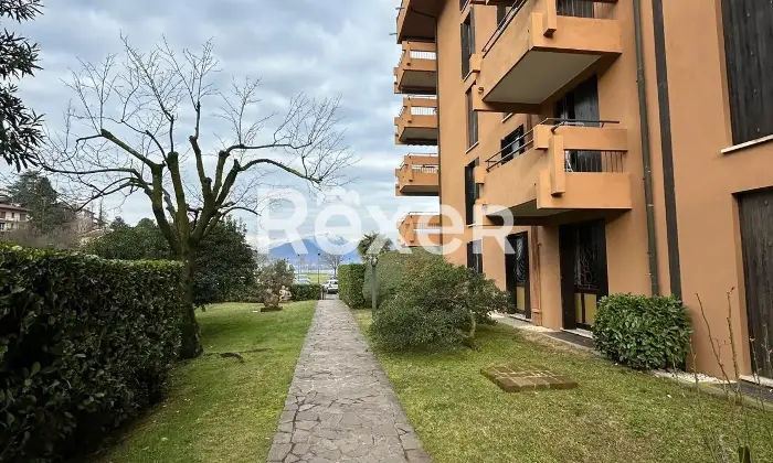 Rexer-LavenoMombello-Trilocale-ristrutturato-con-vista-lago-Via-Miralago-LavenoMombello-VA-Altro