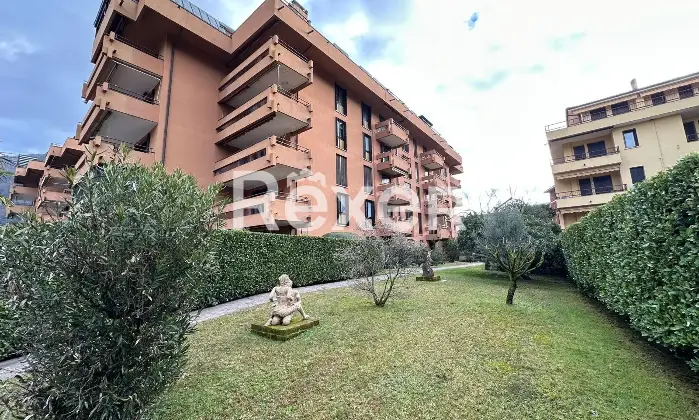 Rexer-LavenoMombello-Trilocale-ristrutturato-con-vista-lago-Via-Miralago-LavenoMombello-VA-Altro