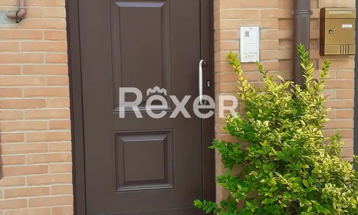 Rexer-Bonefro-Superattico-in-un-paesino-fantastico-del-Molise-Altro