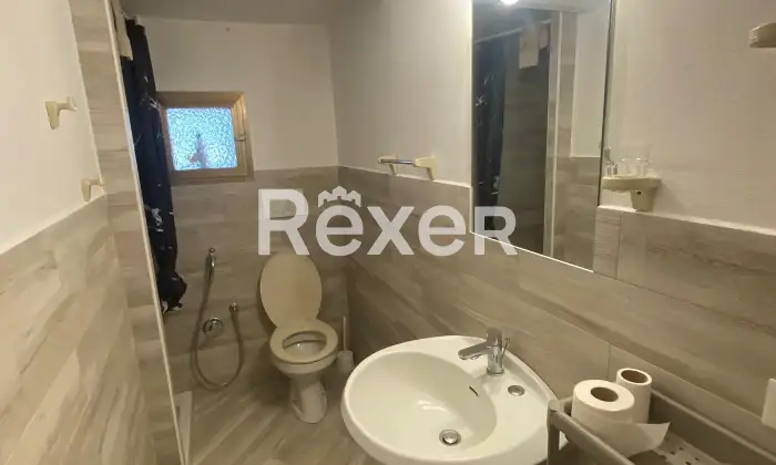 Rexer-Scansano-Immobile-in-piccolo-borgo-di-campagna-Bagno