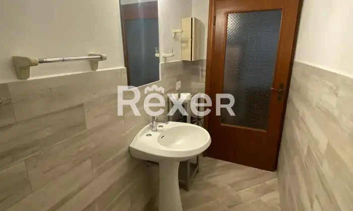 Rexer-Scansano-Immobile-in-piccolo-borgo-di-campagna-Bagno