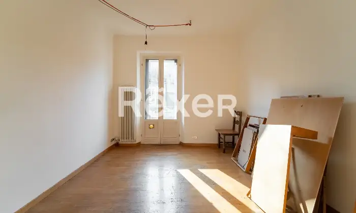 Rexer-Milano-Ultimo-piano-bilocale-facilmente-trasformabile-Camera-da-letto