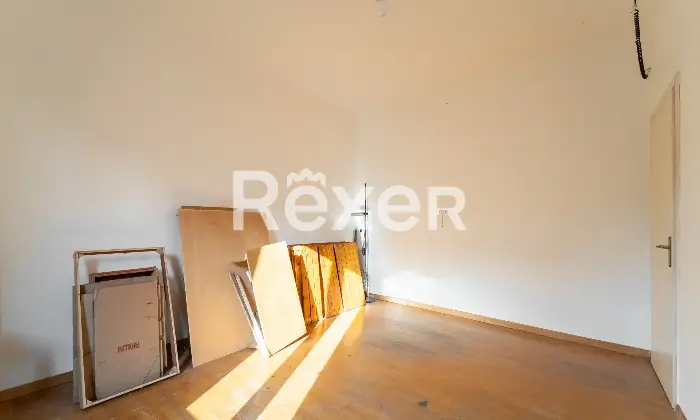 Rexer-Milano-Ultimo-piano-bilocale-facilmente-trasformabile-Camera-da-letto