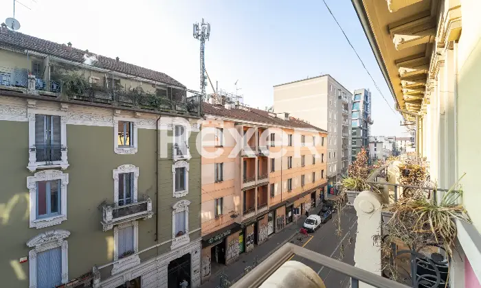 Rexer-Milano-Ultimo-piano-bilocale-facilmente-trasformabile-Balcone