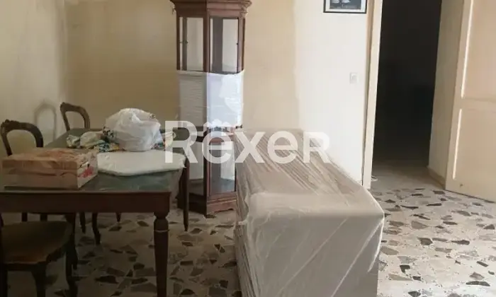 Rexer-Patti-Appartamento-nel-centro-storico-di-un-borgo-siciliano-sul-mare-Salone