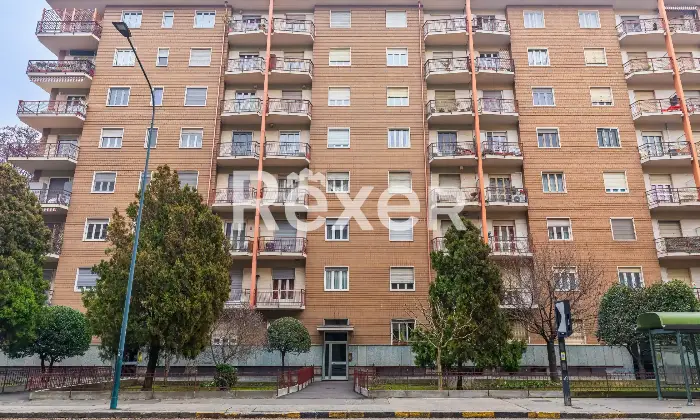 Rexer-Torino-BORGO-VITTORIA-TRILOCALE-AMPIA-METRATURA-Zone-comuni