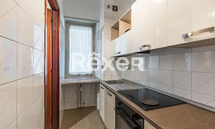 Rexer-Torino-BORGO-VITTORIA-TRILOCALE-AMPIA-METRATURA-Cucina