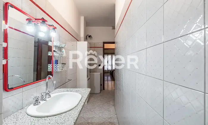 Rexer-Torino-BORGO-VITTORIA-TRILOCALE-AMPIA-METRATURA-Bagno