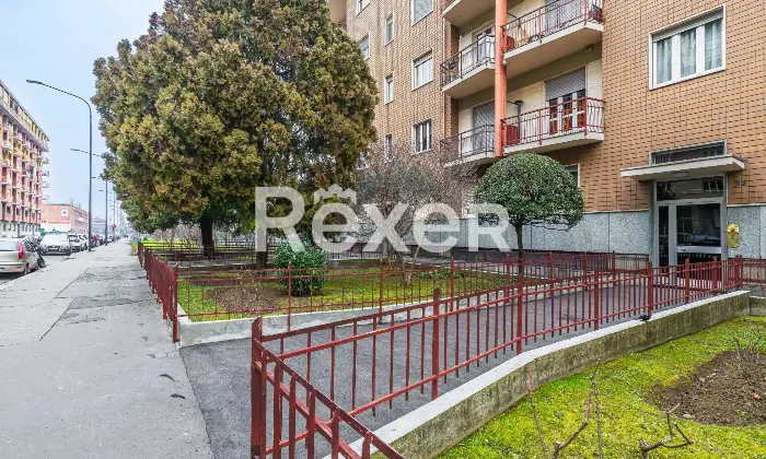 Rexer-Torino-BORGO-VITTORIA-TRILOCALE-AMPIA-METRATURA-Zone-comuni