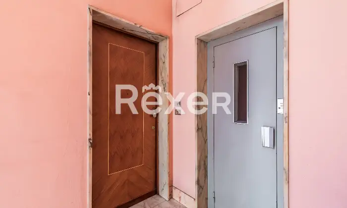 Rexer-Torino-BORGO-VITTORIA-TRILOCALE-AMPIA-METRATURA-Ascensore