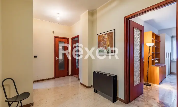 Rexer-Torino-BORGO-VITTORIA-TRILOCALE-AMPIA-METRATURA-Ingresso