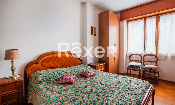 Rexer-Milano-Appartamento-due-locali-di-mq-Camera-da-letto-matrimoniale