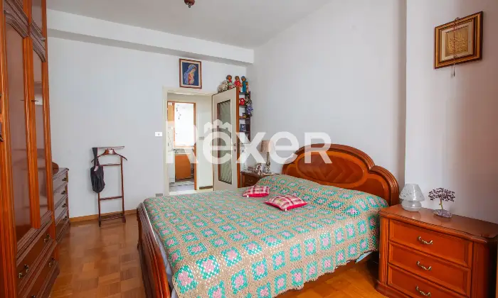 Rexer-Milano-Appartamento-due-locali-di-mq-Camera-da-letto-matrimoniale