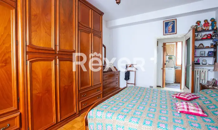 Rexer-Milano-Appartamento-due-locali-di-mq-Camera-da-letto-matrimoniale