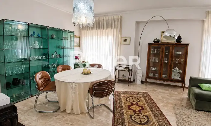 Rexer-Reggio-Calabria-Ampio-appartamento-luminoso-nel-cuore-di-Reggio-Altro