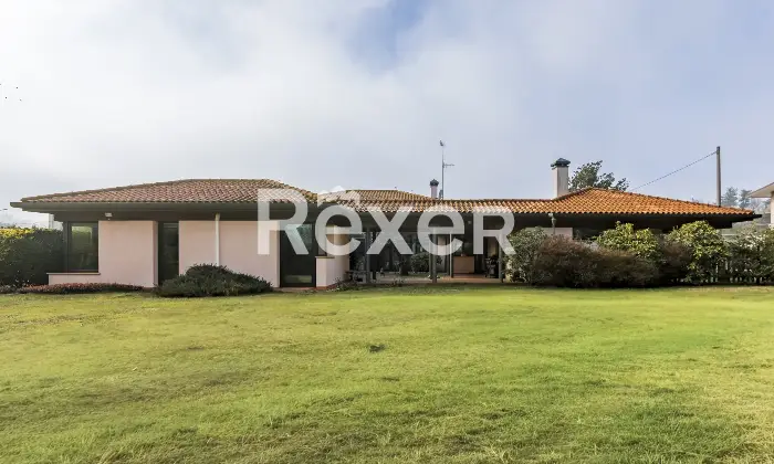 Rexer-Arsago-Seprio-Villa-singola-con-giardino-ampio-e-curato-Giardino