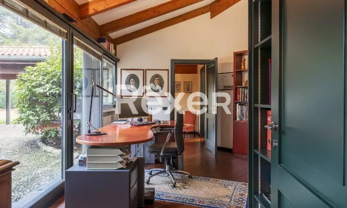 Rexer-Arsago-Seprio-Villa-singola-con-giardino-ampio-e-curato-Ufficio