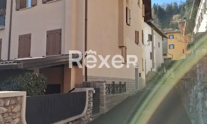 Rexer-Sutrio-Casa-indipendente-in-vendita-in-via-Straulino-a-Sutrio-Altro