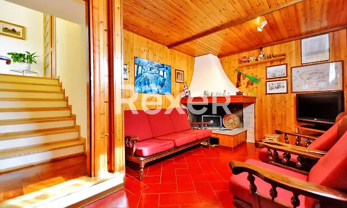 Rexer-Ozieri-Villa-indipendente-con-ampio-giardino-taverna-e-spazi-generosi-a-Ozieri-Altro