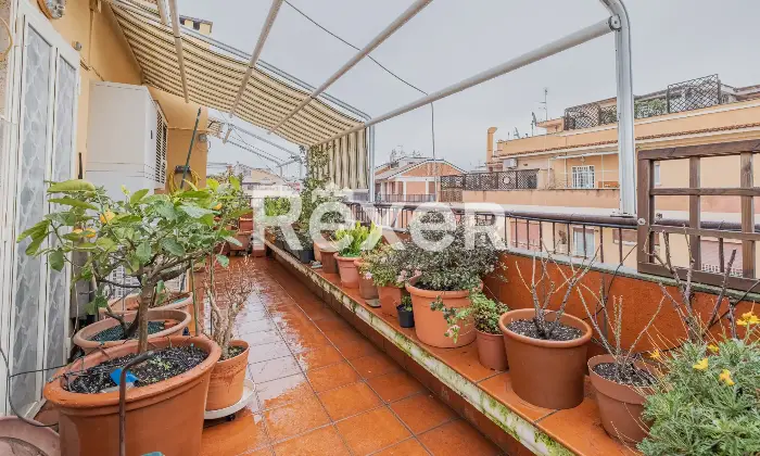 Rexer-Roma-NUDA-PROPRIETA-Appartamento-al-sesto-e-ultimo-piano-Terrazzo