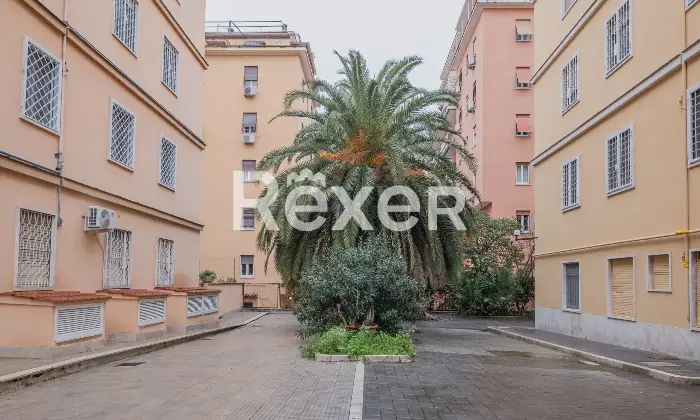 Rexer-Roma-NUDA-PROPRIETA-Appartamento-al-sesto-e-ultimo-piano-Zone-comuni