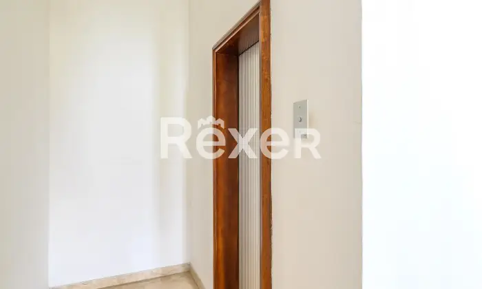 Rexer-Padova-Intero-Palazzo-in-Via-Turazza-Altro