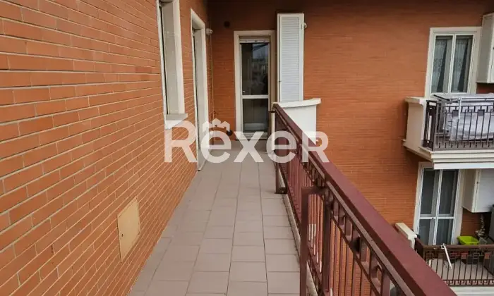 Rexer-Foggia-Quadrilocale-luminoso-via-Padre-Antonio-Da-Olivadi-Macchia-Gialla-Balcone