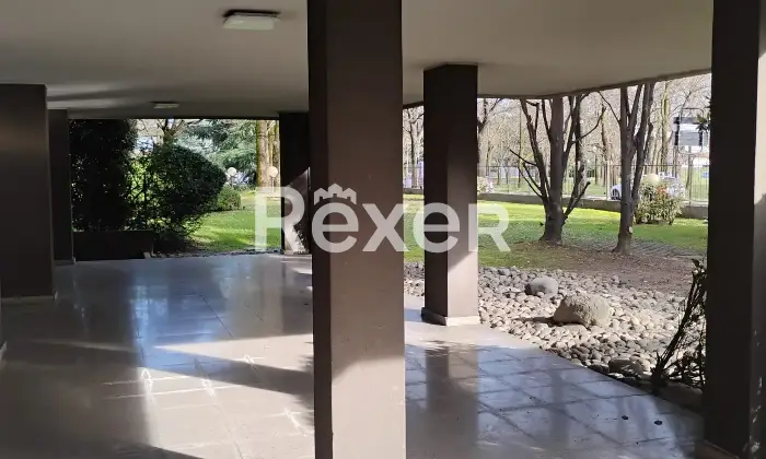 Rexer-Lissone-Bilocale-di-mq-oltre-terrazzo-al-primo-piano-Altro