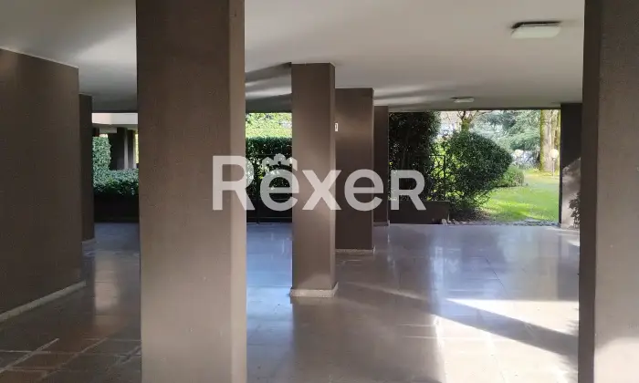 Rexer-Lissone-Bilocale-di-mq-oltre-terrazzo-al-primo-piano-Altro