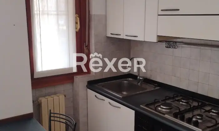 Rexer-Lissone-Bilocale-di-mq-oltre-terrazzo-al-primo-piano-Altro