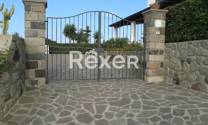 Rexer-Lipari-Villa-bifamiliare-in-via-Varisana-di-Sopra-a-Pianoconte-Lipari-Altro